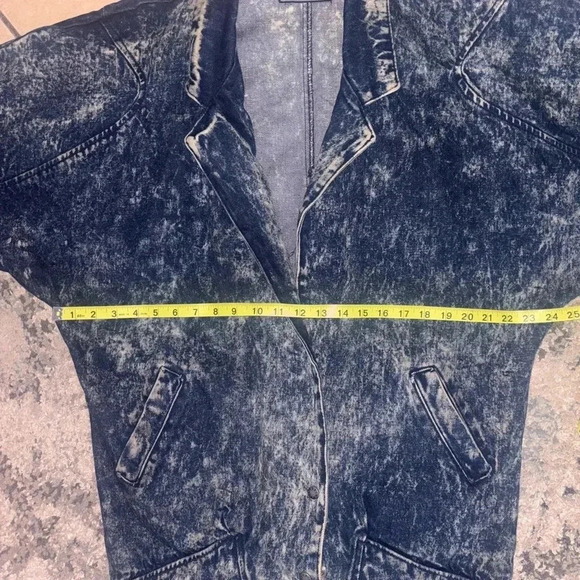 80’s Vintahe BEBE Denim Jacket - Picture 8 of 8